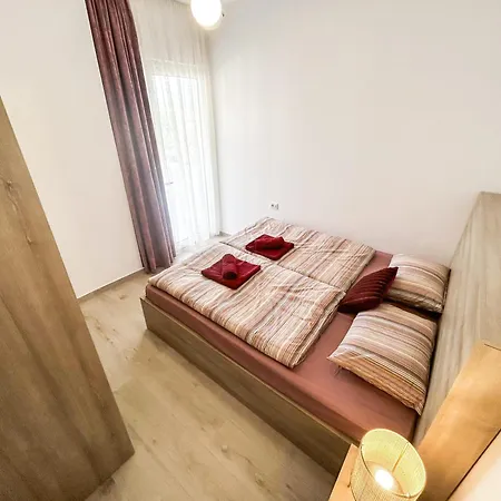2 Bedroom 928 *